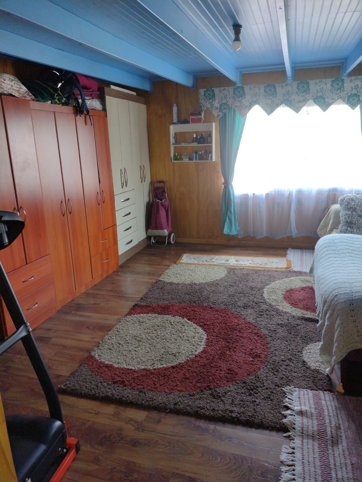 Se vende amplia casa en Villa Yungay – Castro