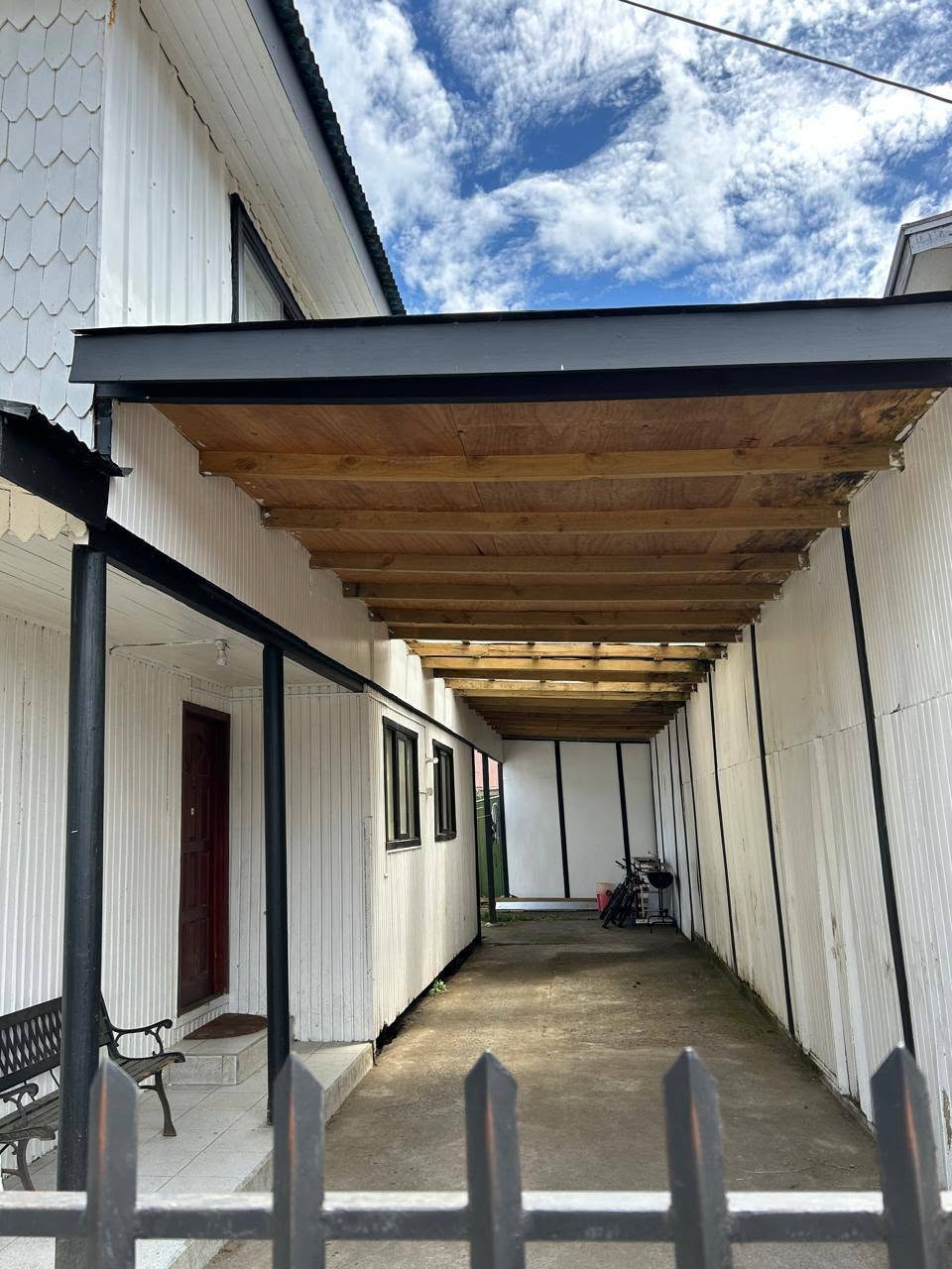 ¡SE VENDE EXCELENTE CASA EN ACHAO!